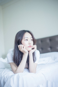 调教拨开两唇打花蒂戒尺